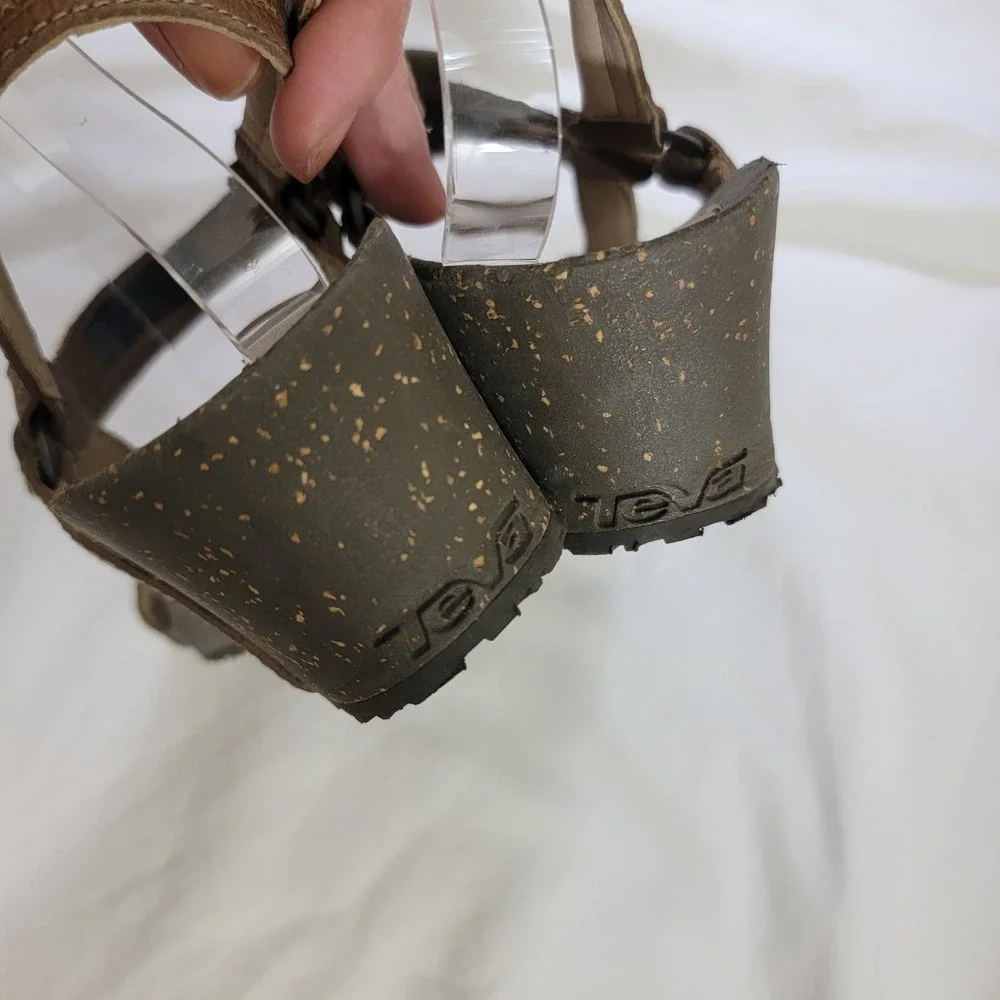 Teva Ventura Wedge Brown Leather Strappy Sandals Size 10 EUC